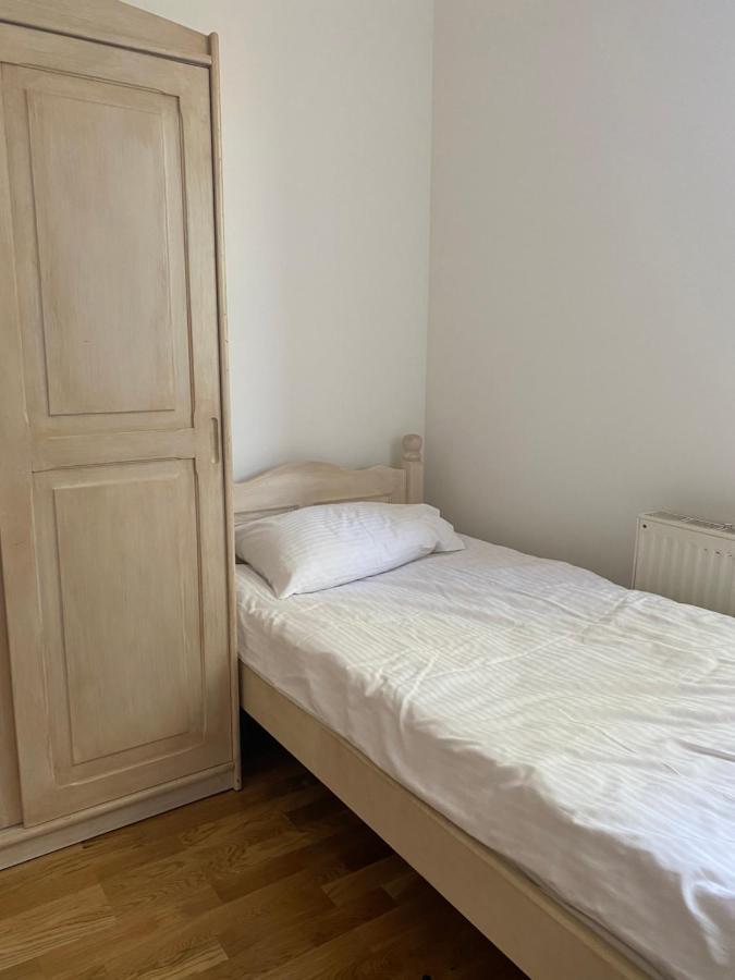 Gosciniec Strzecha Hotel Katy Rybackie Bagian luar foto