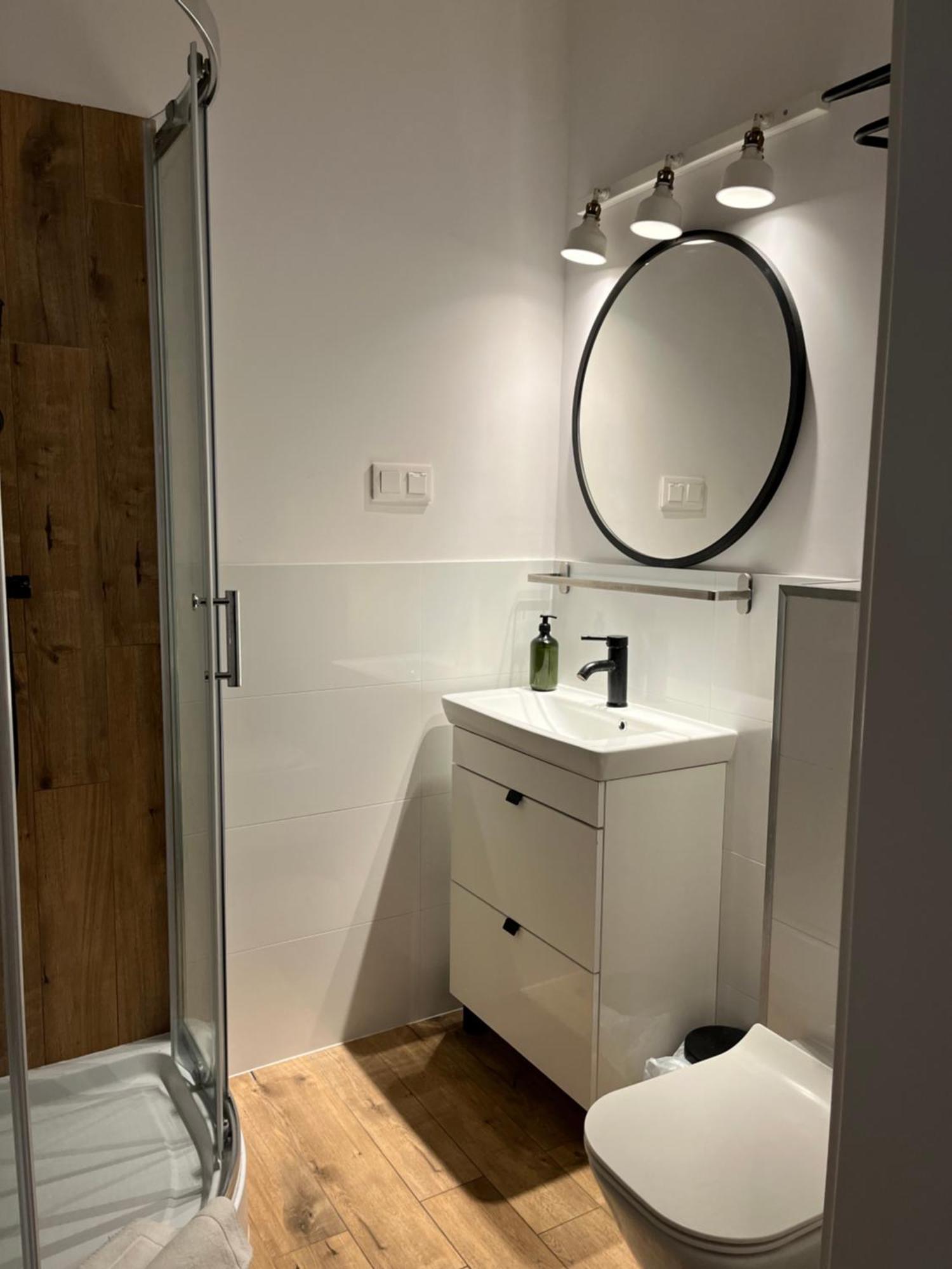 Gosciniec Strzecha Hotel Katy Rybackie Bagian luar foto